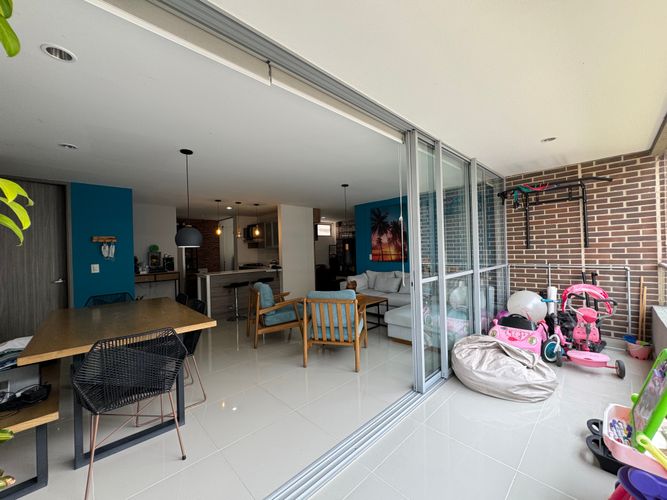 Apartamento de 3 alcobas en venta en Villa Carlota, Medellín, 121 m² · foto 7 de 11
