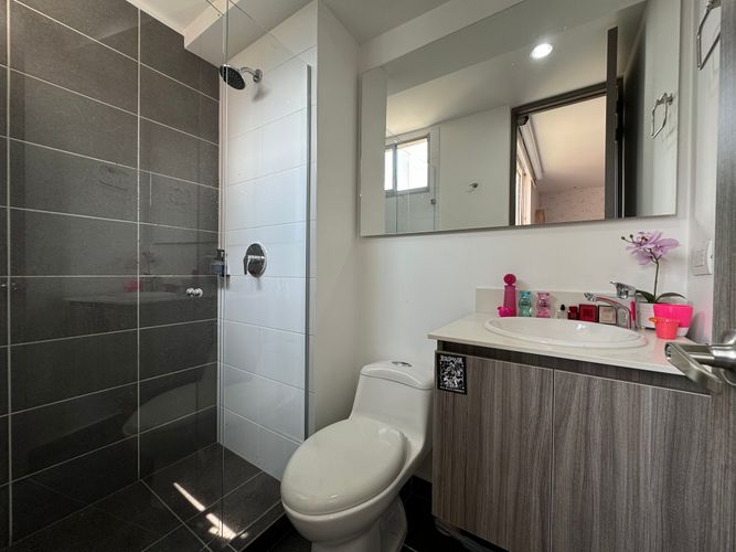 Apartamento de 3 alcobas en venta en Villa Carlota, Medellín, 121 m² · foto 10 de 11