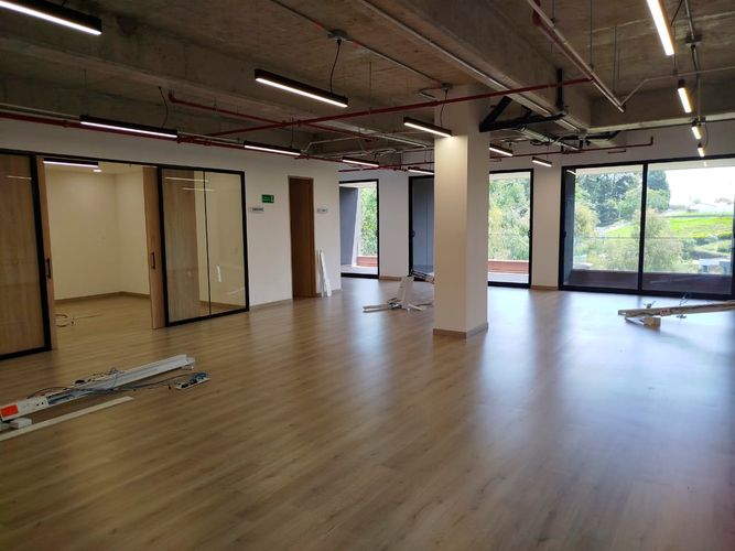 Oficina en arriendo en El Poblado, Medellín, 220 m² · foto 7 de 15