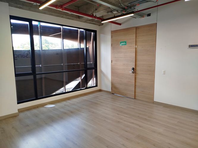 Oficina en arriendo en El Poblado, Medellín, 220 m² · foto 9 de 15