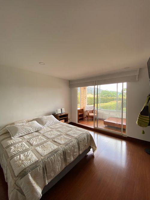 Casa de 5 alcobas en venta en Guaymaral, Bogotá, 207 m² · foto 14 de 24