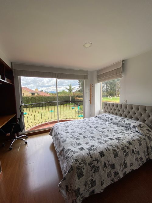 Casa de 5 alcobas en venta en Guaymaral, Bogotá, 207 m² · foto 18 de 24