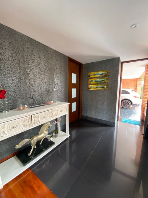 Casa de 5 alcobas en venta en Guaymaral, Bogotá, 385 m² · foto 4 de 24