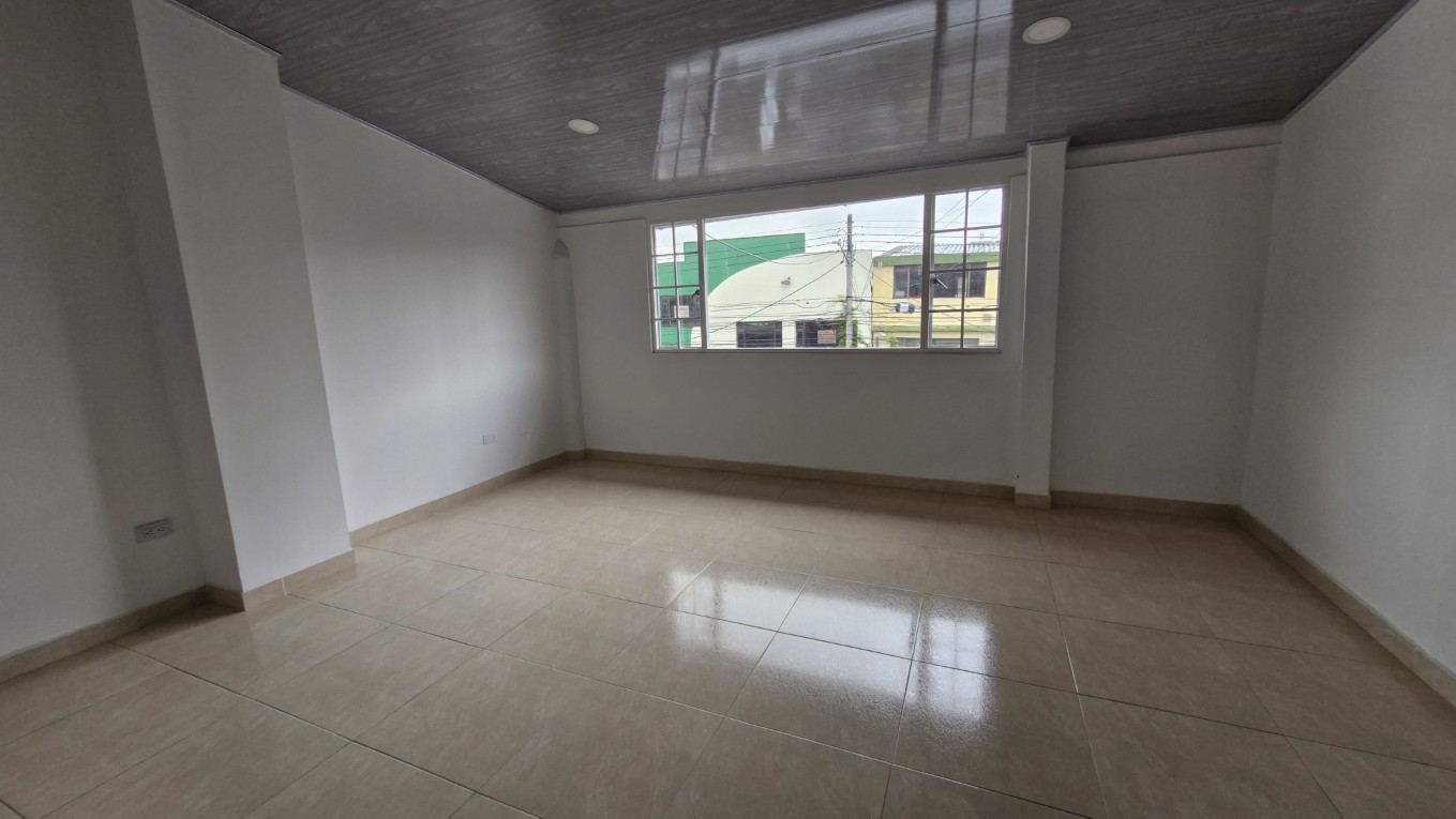 Casa en venta en Toberin, Bogotá · foto 3 de 24