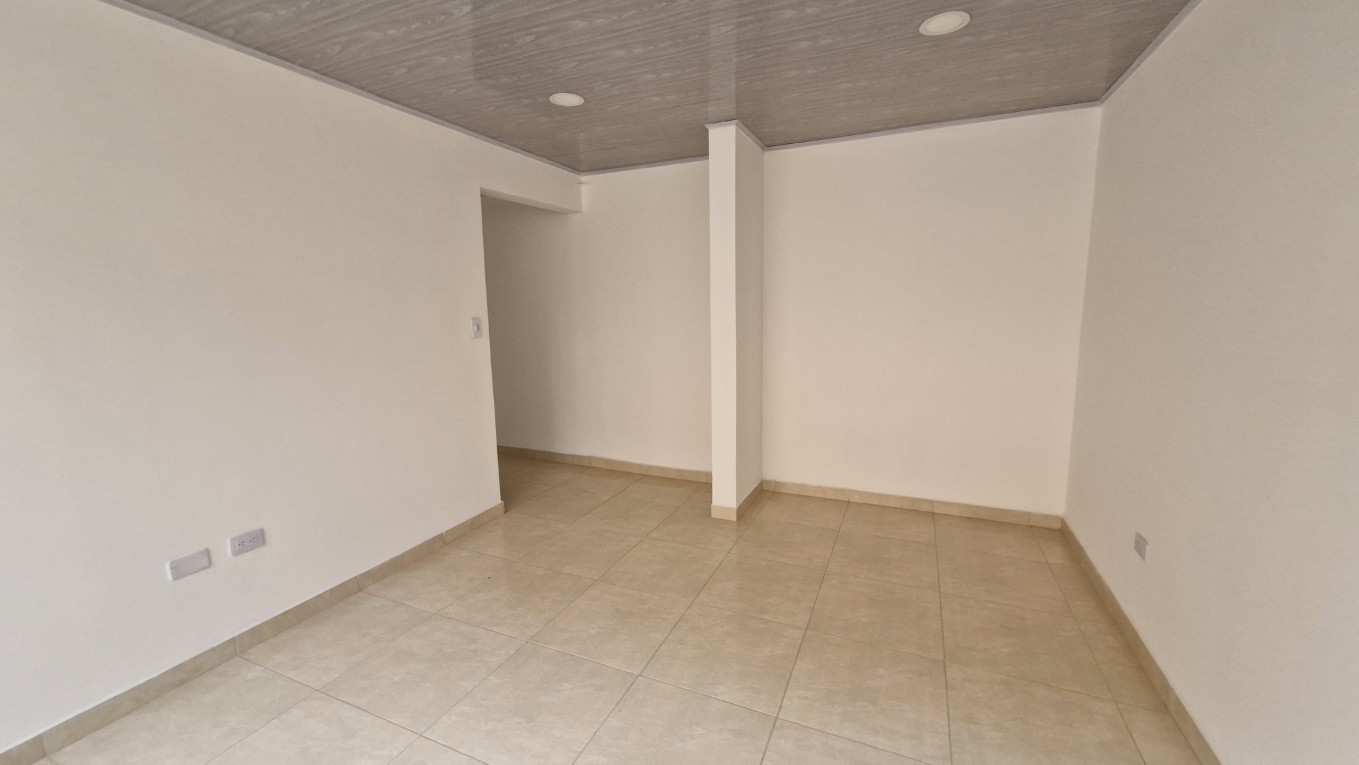 Casa en venta en Toberin, Bogotá · foto 8 de 24