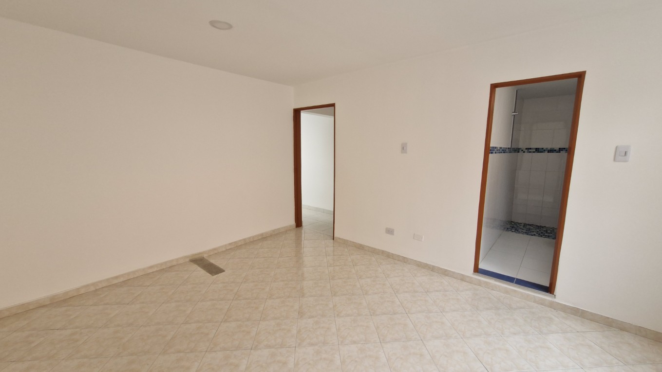 Casa en venta en Toberin, Bogotá · foto 9 de 24