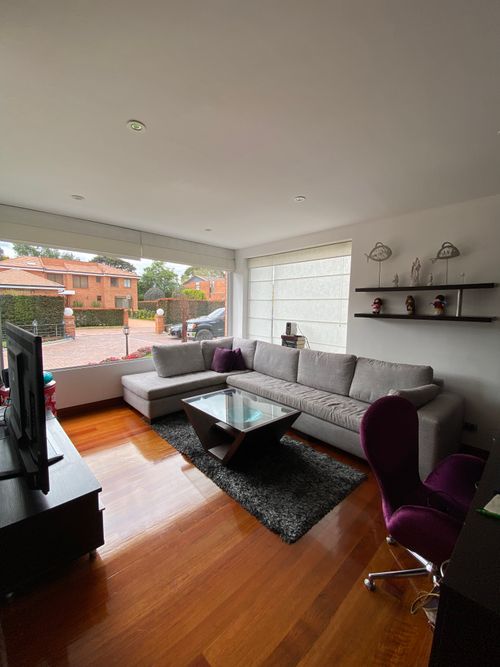 Casa de 5 alcobas en venta en Guaymaral, Bogotá, 385 m² · foto 16 de 24