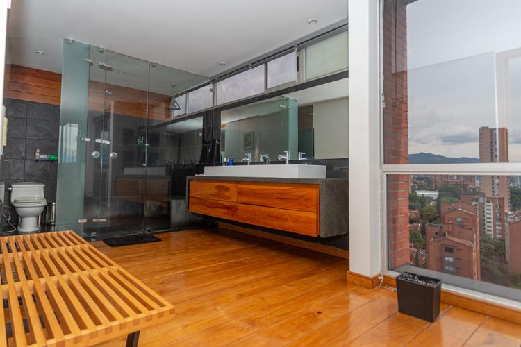 Apartamento de 3 alcobas en venta en La Florida, Medellín, 256 m² · foto 14 de 19