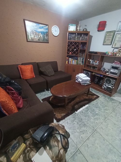 Casa de 5 alcobas en venta en Londres, Bogotá, 160 m² · foto 13 de 13