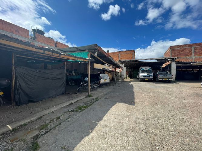 Casa de 6 alcobas en venta en La Estacion, Cajicá, 228 m² · foto 5 de 17