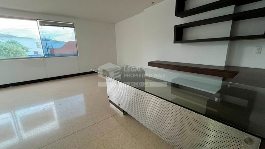 Oficina en venta en El Poblado, Medellín, 126 m² · foto 5 de 9