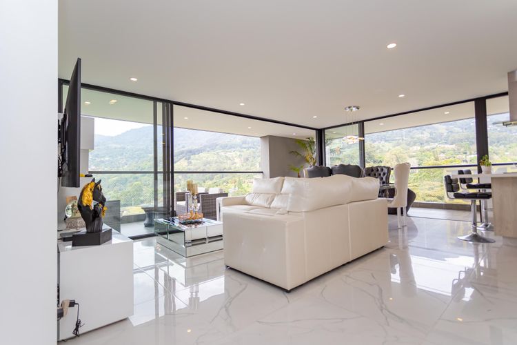 Apartamento en venta en Camino Verde, Envigado · foto 5 de 13