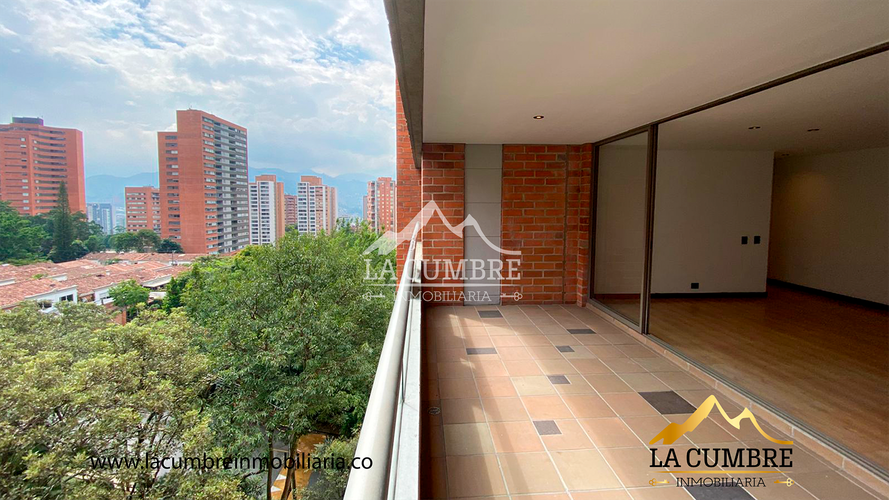 Apartamento de 3 alcobas en arriendo en Loma De Los Gonzalez, Medellín, 142 m² · foto 2 de 13