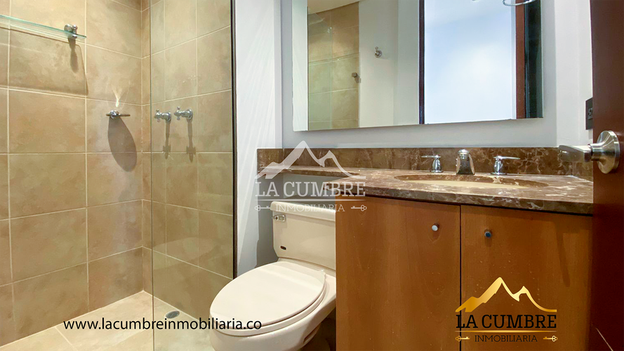 Apartamento de 3 alcobas en arriendo en Loma De Los Gonzalez, Medellín, 142 m² · foto 5 de 13