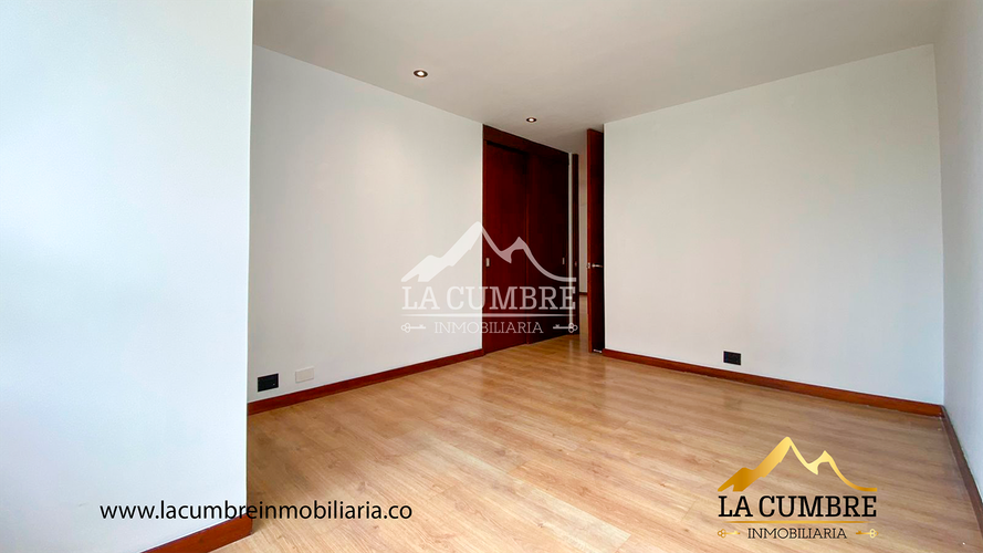 Apartamento de 3 alcobas en arriendo en Loma De Los Gonzalez, Medellín, 142 m² · foto 6 de 13