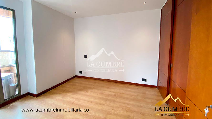 Apartamento de 3 alcobas en arriendo en Loma De Los Gonzalez, Medellín, 142 m² · foto 10 de 13