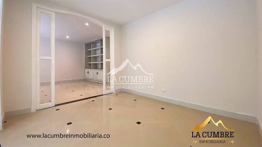 Casa de 3 alcobas en venta en San Lucas, Medellín, 240 m² · foto 7 de 18