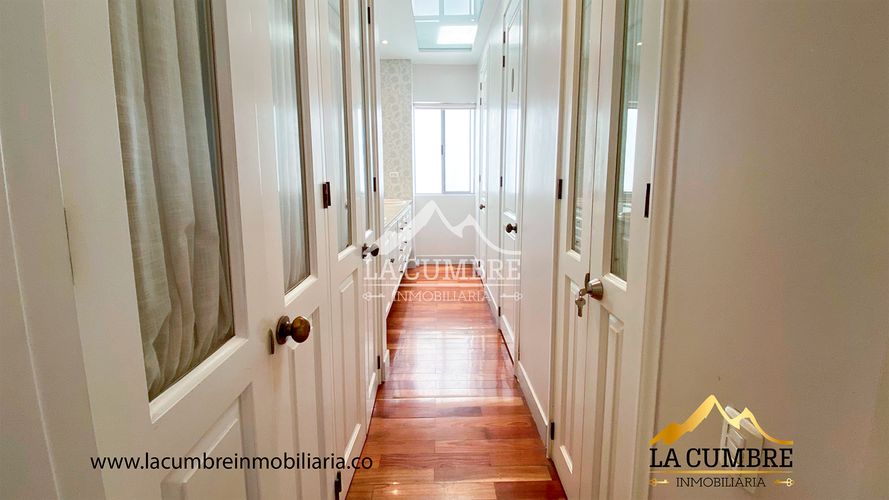Casa de 3 alcobas en venta en San Lucas, Medellín, 240 m² · foto 18 de 18