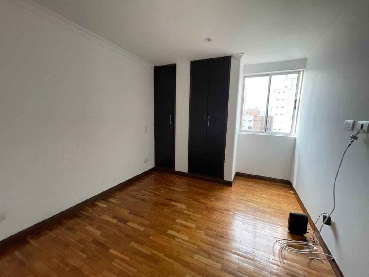 Apartamento en arriendo en Laureles, Medellín · foto 9 de 12