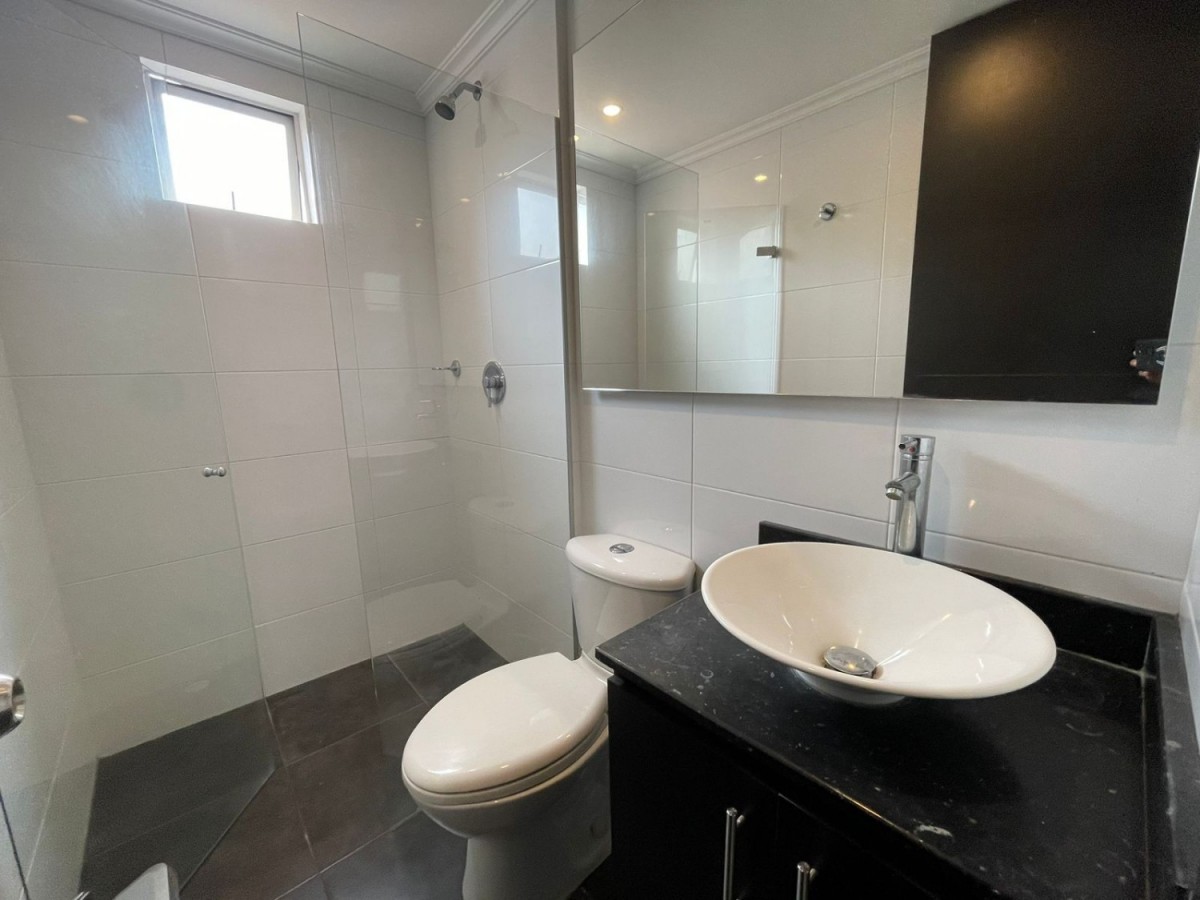 Apartamento en arriendo en Laureles, Medellín · foto 10 de 12