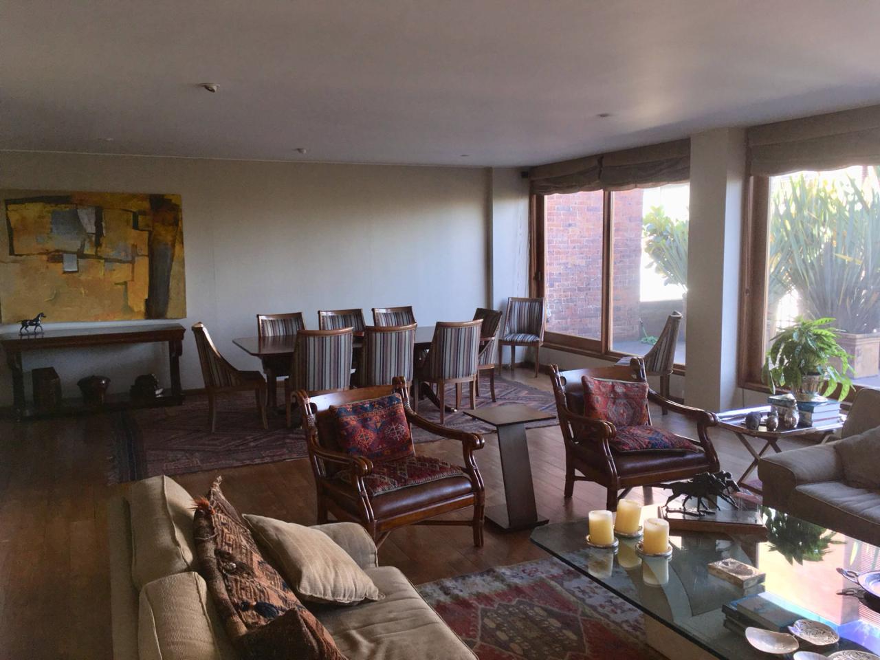 Apartamento en venta en Los Rosales, Bogotá · foto 4 de 24