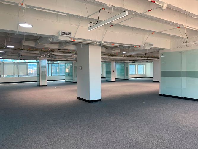 Oficina en arriendo en El Poblado, Medellín, 652 m² · foto 3 de 13
