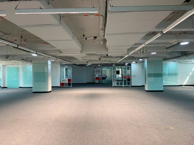 Oficina en arriendo en El Poblado, Medellín, 652 m² · foto 4 de 13