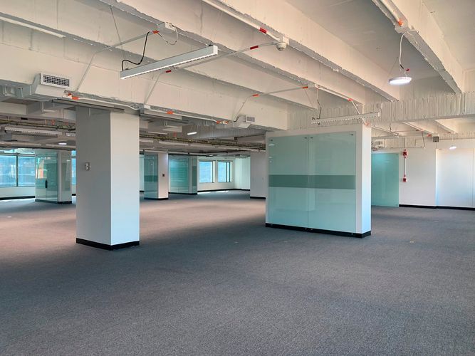 Oficina en arriendo en El Poblado, Medellín, 652 m² · foto 5 de 13