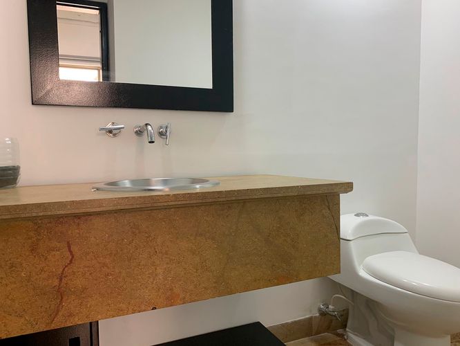 Oficina en arriendo en El Poblado, Medellín, 652 m² · foto 11 de 13