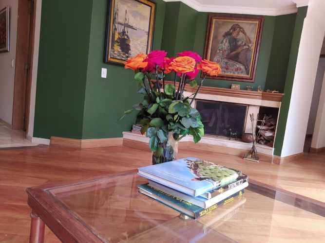 Apartamento de 3 alcobas en venta en La Carolina, Bogotá, 303 m² · foto 5 de 23