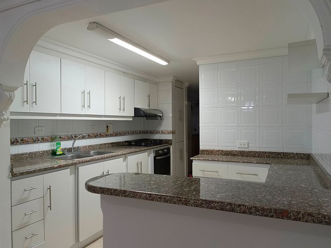 Casa de 5 alcobas en venta en Belén, Medellín, 198 m² · foto 8 de 20