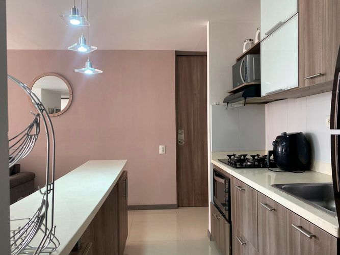 Apartamento de 3 alcobas en arriendo en Loma Benedictinos, Envigado, 94 m² · foto 9 de 16