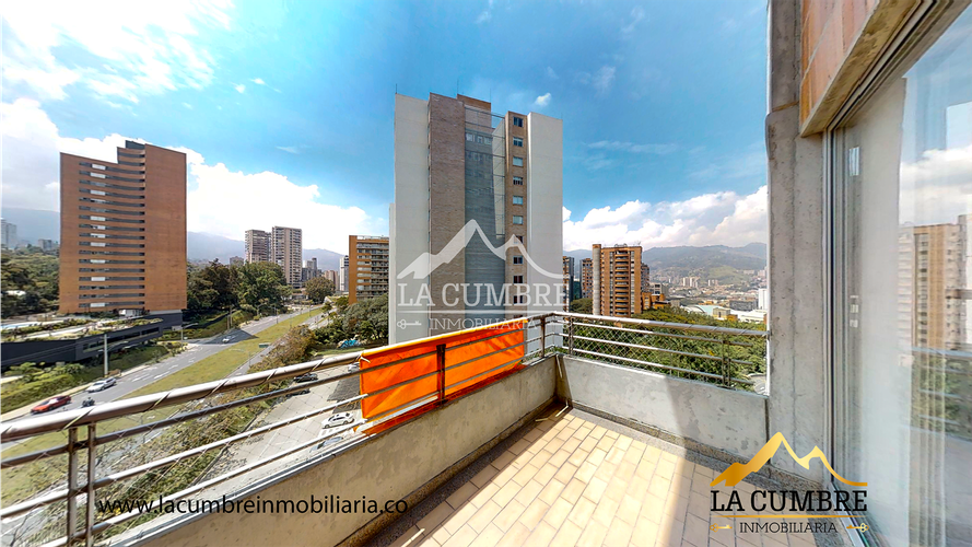 Apartamento de 3 alcobas en venta en Los Balsos, Medellín, 134 m² · foto 4 de 12