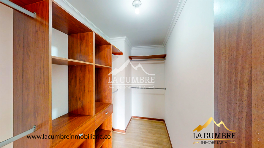 Apartamento de 3 alcobas en venta en Los Balsos, Medellín, 134 m² · foto 11 de 12