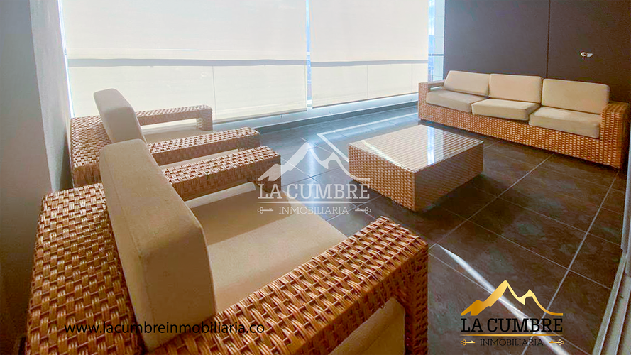 Apartamento de 2 alcobas en arriendo en El Tesoro, Medellín, 100 m² · foto 3 de 8