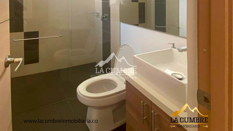 Apartamento de 2 alcobas en arriendo en El Tesoro, Medellín, 100 m² · foto 8 de 8