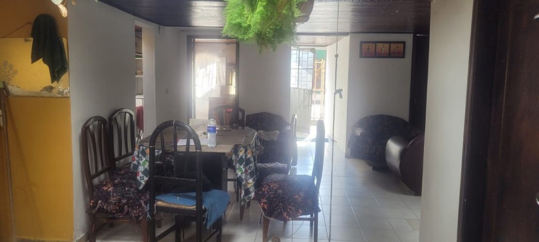 Casa de 3 alcobas en venta en Centro, Funza, 267 m² · foto 5 de 10