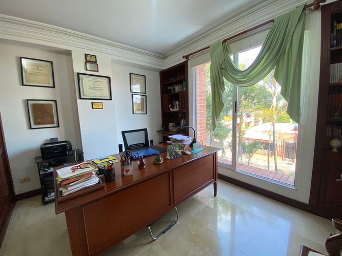 Casa de 3 alcobas en venta en Ciudad Jardin, Cali, 280 m² · foto 18 de 24