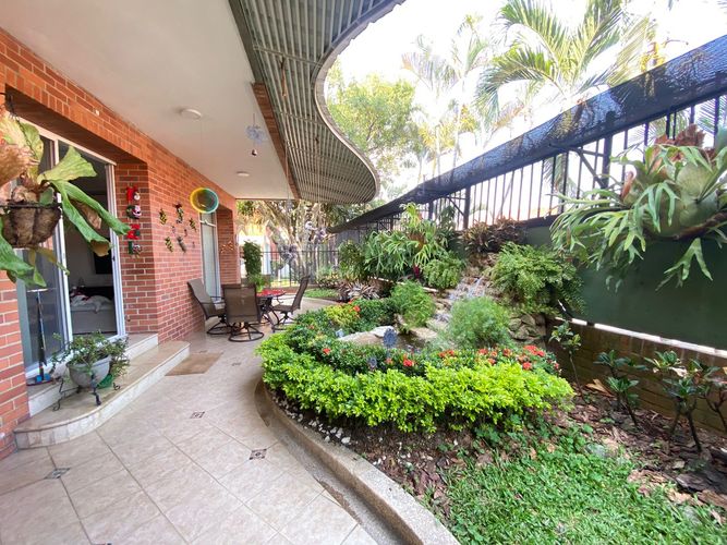 Casa de 3 alcobas en venta en Ciudad Jardin, Cali, 280 m² · foto 3 de 24