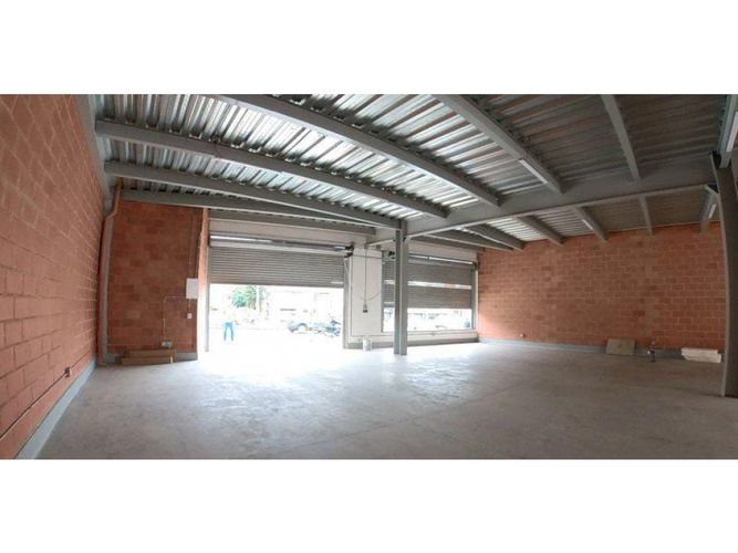 Bodega en arriendo en La América, Medellín, 350 m² · foto 9 de 14