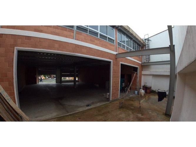 Bodega en arriendo en La América, Medellín, 350 m² · foto 14 de 14