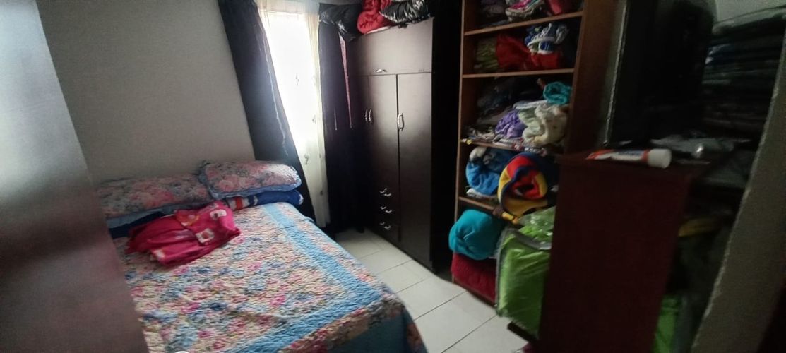 Casa de 6 alcobas en venta en Alcala, Funza, 216 m² · foto 3 de 9