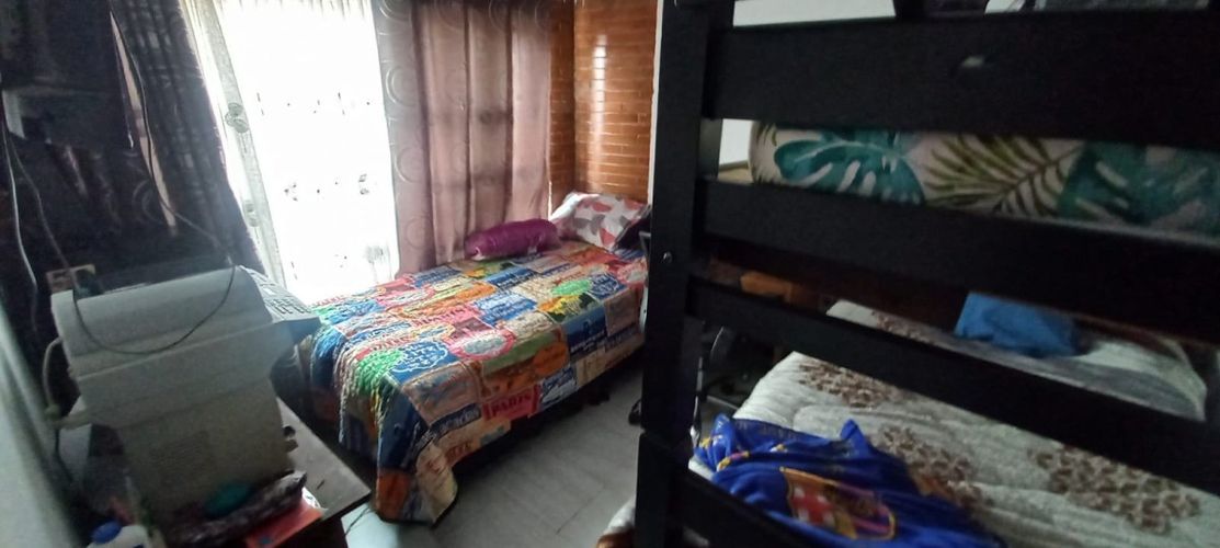 Casa de 6 alcobas en venta en Alcala, Funza, 216 m² · foto 8 de 9