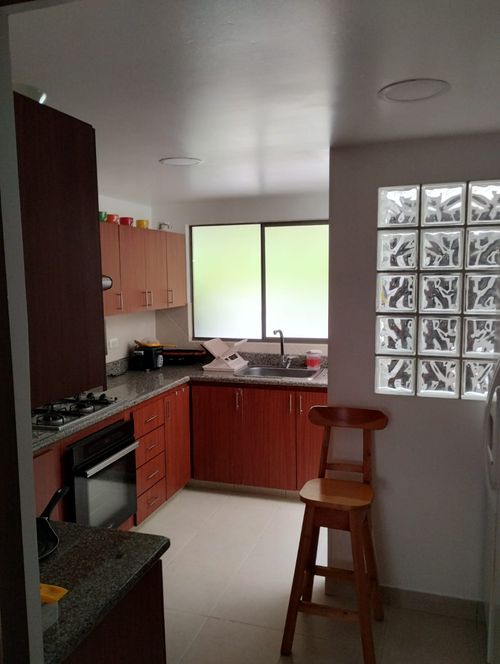 Casa de 4 alcobas en venta en Loma Benedictinos, Envigado, 234 m² · foto 4 de 24