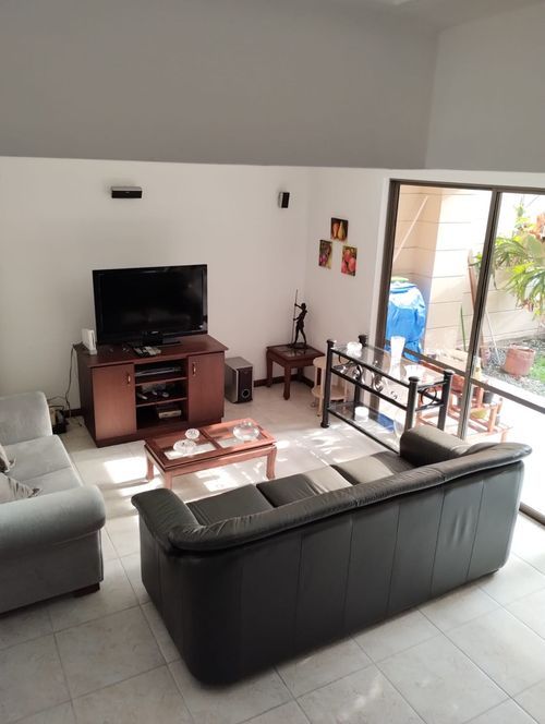 Casa de 4 alcobas en venta en Loma Benedictinos, Envigado, 234 m² · foto 22 de 24