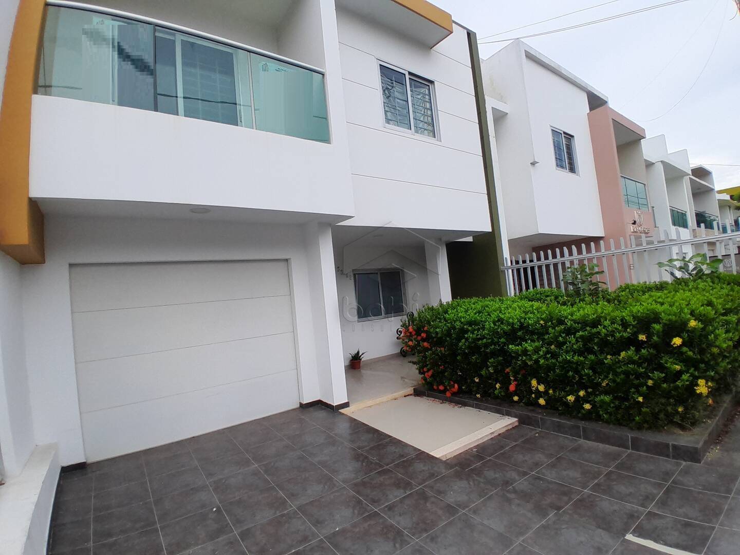 Casa en arriendo en La Castellana, Montería · foto 2 de 24