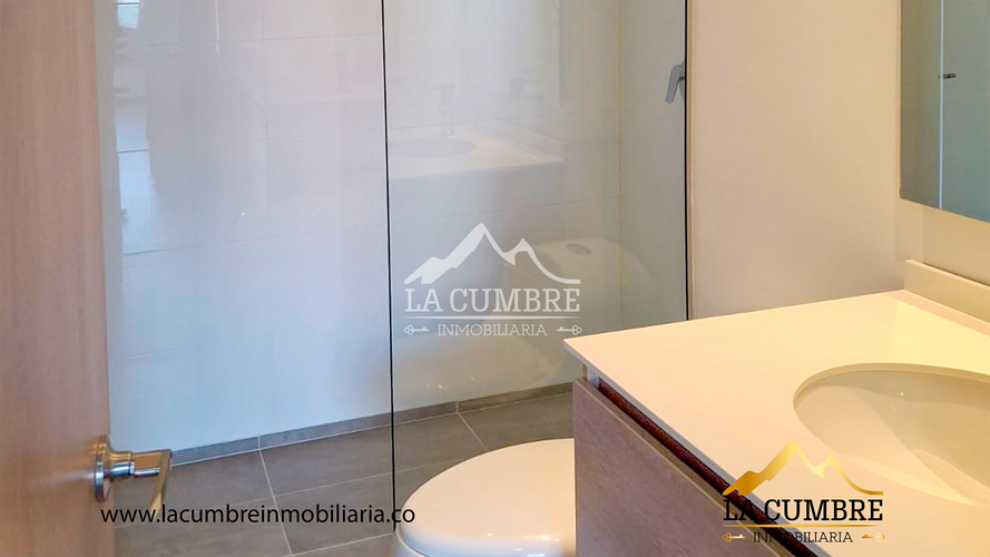 Apartamento de 2 alcobas en venta en El Poblado, Medellín, 88 m² · foto 9 de 9