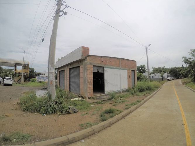 Bodega en arriendo en Urb. Vallejo, Montería, 90 m² · foto 2 de 5