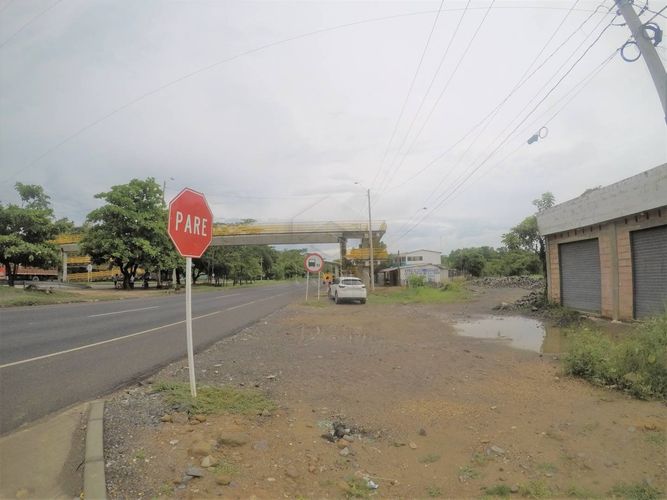 Bodega en arriendo en Urb. Vallejo, Montería, 90 m² · foto 3 de 5