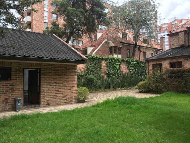 Casa de 6 alcobas en venta en El Nogal, Bogotá, 462 m² · foto 4 de 24